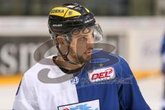 DEL - Eishockey - ERC Ingolstadt - Adler Mannheim - Saison 2016/2017 - Thomas Oppenheimer (#8 ERCI) beim warm machen - Foto: Meyer Jürgen