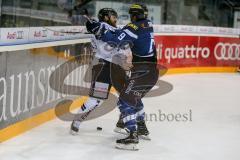 DEL - Eishockey - ERC Ingolstadt - Iserlohn Roosters - Saison 2016/2017 - Brandon Buck (#9 ERCI) checkt - Foto: Meyer Jürgen