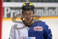 DEL - Eishockey - ERC Ingolstadt - Adler Mannheim - Saison 2016/2017 - Thomas Greilinger (#39 ERCI) beim warm machen - Foto: Meyer Jürgen