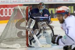 DEL - Eishockey - ERC Ingolstadt - Schwenninger Wild Wings - Torwart Timo Pielmeier (ERC 51)