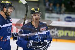 DEL - Eishockey - ERC Ingolstadt - Straubing Tigers - Saison 2016/2017 - Darryl Boyce (#10 ERCI)  - Jean-Francois Jacques (#44 ERCI) nach dem Spiel - Foto: Meyer Jürgen