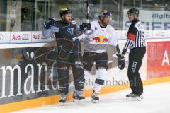 DEL - Eishockey - ERC Ingolstadt - EHC Red Bull München - Saison 2016/2017 - Der 2:2 Ausgleichstreffer von Petr Pohl (#33 ERCI) - Jubel - Foto: Meyer Jürgen