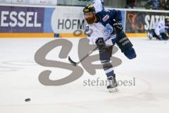 DEL - Eishockey - ERC Ingolstadt - Eisbären Berlin - Saison 2016/2017 - Thomas Pielmeier (#50 ERCI) beim warm machen - Foto: Meyer Jürgen