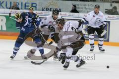 DEL - Eishockey - ERC Ingolstadt - Nürnberg Ice Tigers - Saison 2016/2017 - David Elsner (#61 ERCI) - Brett Festerling (#2 Nürnberg) - Marius Möchel (#77 Nürnberg) - Foto: Meyer Jürgen