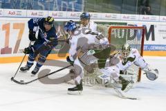 DEL - Eishockey - ERC Ingolstadt - Augsburger Panther - Saison 2016/2017 - Patrick Köppchen (#55 ERCI) - Ben Meisner Torwart (#30 Augsburg) - Foto: Meyer Jürgen