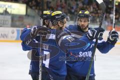 DEL - Eishockey - ERC Ingolstadt - Iserlohn Roosters - Saison 2016/2017 - Der 2:2 Ausgleichstreffer von Danny Irmen (#19 ERCI) - jubel - Thomas Oppenheimer (#8 ERCI) - Foto: Meyer Jürgen