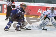 DEL - Eishockey - ERC Ingolstadt - Schwenninger Wild Wings - Saison 2016/2017 - John Laliberte (#15 ERCI) - Foto: Meyer Jürgen