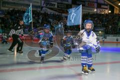 DEL - Eishockey - ERC Ingolstadt - Eisbären Berlin - Saison 2016/2017 - Einlaufkinder vor dem Spiel - Foto: Meyer Jürgen