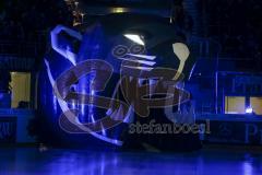 DEL - Eishockey - ERC Ingolstadt - Augsburger Panther - Saison 2016/2017 - Pantherkopf - Einlaufen - Foto: Meyer Jürgen