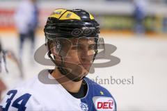 DEL - Eishockey - ERC Ingolstadt - Adler Mannheim - Saison 2016/2017 - Benedikt Kohl (#34 ERCI) beim warm machen - Foto: Meyer Jürgen