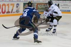 DEL - Eishockey - ERC Ingolstadt - Nürnberg Ice Tigers - Saison 2016/2017 - Dustin Friesen (#14 ERCI) mit dem 2:1 Führungstreffer - Jubel - Jochen Reimer Torwart(#32 Nürnberg) - Foto: Meyer Jürgen