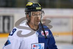 DEL - Eishockey - ERC Ingolstadt - Adler Mannheim - Saison 2016/2017 - Danny Irmen (#19 ERCI) beim warm machen - Foto: Meyer Jürgen