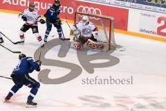 DEL - Eishockey - ERC Ingolstadt - Kölner Haie - Saison 2016/2017 - #e47# mit Schuss auf das Tor - Gustaf Wesslau Torwart (#29 Köln) - Foto: Meyer Jürgen