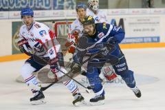 DEL - Eishockey - ERC Ingolstadt - Adler Mannheim - Saison 2016/2017 - Petr Pohl (#33 ERCI) - Akdag Sinan (#7 Mannheim) - Endras Dennis Torwart (#44 Mannheim) - Foto: Meyer Jürgen