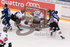 DEL - Eishockey - ERC Ingolstadt - Kölner Haie - Saison 2016/2017 - Darryl Boyce (#10 ERCI)  - Gustaf Wesslau Torwart (#29 Köln) - Shawn Lalonde (#9 Köln) - Foto: Meyer Jürgen