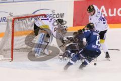 DEL - Eishockey - ERC Ingolstadt - Krefeld Pinguine - Saison 2016/2017 - Brandon Buck (#9 ERCI) - Patrick Galbraith Torwart (#31 Krefeld) - Kyle Sonnenburg (#34 Krefeld)  - Thomas Oppenheimer (#8 ERCI) - Foto: Meyer Jürgen