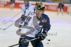 DEL - Eishockey - ERC Ingolstadt - Augsburger Panther - Saison 2016/2017 - Danny Irmen (#19 ERCI) beim warm machen - Foto: Meyer Jürgen