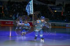 DEL - Eishockey - ERC Ingolstadt - Eisbären Berlin - Saison 2016/2017 - Einlaufkinder vor dem Spiel - Foto: Meyer Jürgen