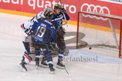 DEL - Eishockey - ERC Ingolstadt - Eisbären Berlin - Saison 2016/2017 - Danny Irmen (#19 ERCI) mit dem 7:1 Führungstreffer - jubel - Marvin Cüpper (Torwart #39 Berlin) - Brandon Buck (#9 ERCI) - Foto: Meyer Jürgen