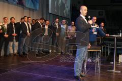 DEL - Eishockey - ERC Ingolstadt - Saison 2016/2017 - Saisonabschlussfeier - John Laliberte (#15 ERCI) hält eine Rede an die Fans - Foto: Meyer Jürgen