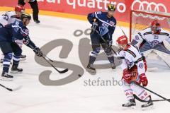 DEL - Eishockey - ERC Ingolstadt - Rapperswil-Jona  Lakers - Testspiel - Saison 2016/2017 - John Laliberte (#15 ERCI) - Darryl Boyce (#10 ERCI)  - Tobler Michael (#25 Rapperswil-Lakers) - Foto: Meyer Jürgen