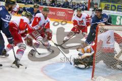 DEL - Eishockey - ERC Ingolstadt - HCB Südtirol Alperia - Saison 2016/2017 - Thomas Greilinger (#39 ERCI) - Smith Jacob Goalkeeper (Bozen) - Marchetti Michela (#5 Bozen) - Foto: Meyer Jürgen