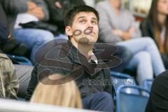 DEL - Eishockey - ERC Ingolstadt - Saison 2016/2017 - ERC Ingolstadt - Sparta Prag - Benedikt Kohl (#34 ERCI) auf der Tribüne - Foto: Meyer Jürgen