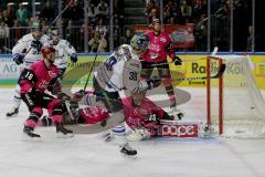 DEL - Eishockey - Kölner Haie - ERC Ingolstadt - Saison 2017/2018 - Thomas Greilinger (#39 ERCI) erziehlt den 0:1 Führungstreffer - Justin Peters Torwart (#35 Köln) - Jubel - Foto: Markus Banai