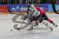 DEL - Eishockey - Kölner Haie - ERC Ingolstadt - Saison 2017/2018 - Greg Mauldin (#20 ERCI) - Foto: Markus Banai