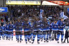 DEL - Eishockey - Saison 2017/2018 - ERC Ingolstadt - Iserlohn Roosters - Sieg 3:2 Fans Jubel Danke Fahnen Kurve