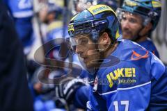 DEL - Eishockey - ERC Ingolstadt - EHC Red Bull München - Saison 2017/2018 - Petr Taticek (#17 ERCI) auf der Bank - Foto: Meyer Jürgen