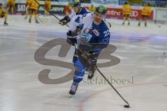 DEL - Eishockey - ERC Ingolstadt - Düsseldorfer EG - Saison 2017/2018 - Kael Mouillierat (#22 ERCI) beim warm machen - Foto: Meyer Jürgen