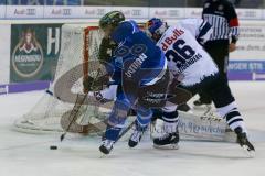 DEL - Eishockey - ERC Ingolstadt - EHC Red Bull München - Saison 2017/2018 - Thomas Greilinger (#39 ERCI) - Danny aus den Birken Torwart (#33 München) - Yannic Seidenberg (#36 München) - Foto: Meyer Jürgen