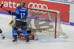 DEL - Eishockey - ERC Ingolstadt - Kölner Haie - Saison 2017/2018 - Petr Taticek (#17 ERCI) - Gustaf Wesslau(Torwart #29 Köln) - Foto: Meyer Jürgen