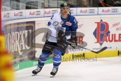 DEL - Eishockey - ERC Ingolstadt - Adler Mannheim - Saison 2017/2018 - Kael Mouillierat (#22 ERCI) beim warm machen - Foto: Meyer Jürgen