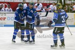 DEL - Eishockey - ERC Ingolstadt - Grizzlys Wolfsburg - Saison 2017/2018 - Greg Mauldin (#20 ERCI) mit dem Treffer zur 1:0 Führung - Fabio Wagner (#5 ERCI) - Sean Sullivan (#37 ERCI) -  jubel - Foto: Meyer Jürgen