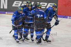 DEL - Eishockey - ERC Ingolstadt - EHC Red Bull München - Saison 2017/2018 - Der 4:4 Ausgleichstreffer durch Darin Olver (#40 ERCI) in Überzahl - David Leggio Torwart (#73 München) - Derek Joslin (#25 München) - jubel - Foto: Meyer Jürgen