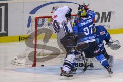 DEL - Eishockey - ERC Ingolstadt - EHC Red Bull München - Saison 2017/2018 - Der 3:3 Ausgleichstreffer durch Jerome Flaake (#90 München) - Sean Sullivan (#37 ERCI) - Timo Pielmeier (#51Torwart ERCI) - jubel - Foto: Meyer Jürgen