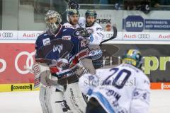 DEL - Eishockey - ERC Ingolstadt - Adler Mannheim - Saison 2017/2018 - Der 2:3 Anschlusstreffer von Kael Mouillierat (#22 ERCI) - Darin Olver (#40 ERCI) - Greg Mauldin (#20 ERCI) - Mark Stuart (#4 Mannheim) - Jubel - Foto: Meyer Jürgen