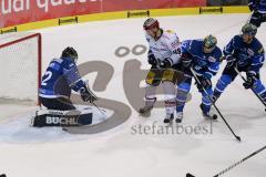 DEL - Eishockey - ERC Ingolstadt - Eisbären Berlin - Saison 2017/2018 - Jochen Reimer (#32Torwart ERCI) - James Sheppard (#88 Berlin) - Sean Sullivan (#37 ERCI) - Foto: Meyer Jürgen