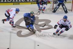 DEL - Eishockey - ERC Ingolstadt - Adler Mannheim - Saison 2017/2018 - Kael Mouillierat (#22 ERCI) - Marcel Goc (#23 Mannheim) - Foto: Meyer Jürgen