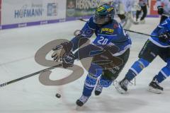 DEL - Eishockey - ERC Ingolstadt - Nürnberg Ice Tigers - Saison 2017/2018 - Niklas Treutle Torwart (#31 Nürnberg) - Greg Mauldin (#20 ERCI) - Foto: Meyer Jürgen