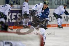 DEL - Eishockey - ERC Ingolstadt - Adler Mannheim - Saison 2017/2018 - Benedikt Schopper (#11 ERCI) beim warm machen - Foto: Meyer Jürgen