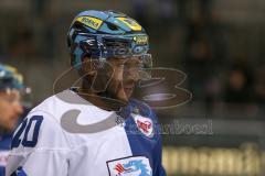 DEL - Eishockey - ERC Ingolstadt - Adler Mannheim - Saison 2017/2018 - Greg Mauldin (#20 ERCI) beim warm machen - Foto: Meyer Jürgen