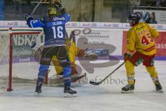 DEL - Eishockey - ERC Ingolstadt - Düsseldorfer EG - Saison 2017/2018 - Führungstreffer zum 1:0 von Brett Olson (#16 ERCI) - Dan Bakala Torwart (#34 Düsseldorf) - jubel - Foto: Meyer Jürgen