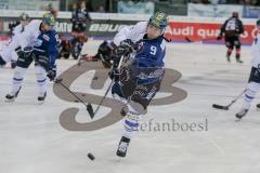 DEL - Eishockey - ERC Ingolstadt - Kölner Haie - Saison 2017/2018 - Brandon Buck (#9 ERCI) beim warm machen - Foto: Meyer Jürgen