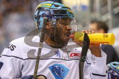 DEL - Eishockey - ERC Ingolstadt - Kölner Haie - Saison 2017/2018 - Greg Mauldin (#20 ERCI) auf der Spielerbank - Foto: Meyer Jürgen