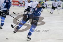 DEL - Eishockey - ERC Ingolstadt - Saison 2017/2018 - ERC Ingolstadt - Straubing Tigers - Petr Taticek (#17 ERCI) beim warm machen - Foto: Meyer Jürgen