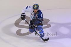 DEL - Eishockey - ERC Ingolstadt - Eisbären Berlin - Saison 2017/2018 - Fabio Wagner (#5 ERCI) beim warm machen - Foto: Meyer Jürgen