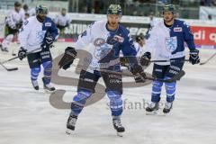 DEL - Eishockey - ERC Ingolstadt - Saison 2017/2018 - ERC Ingolstadt - Straubing Tigers - Kael Mouillierat (#22 ERCI) beim warm machen - Foto: Meyer Jürgen